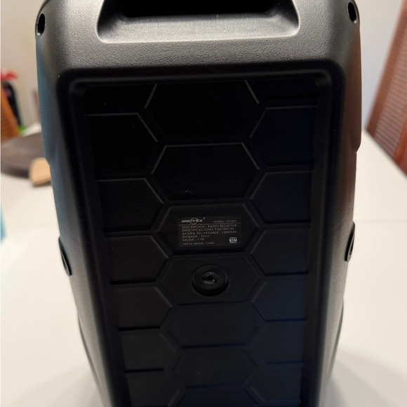 Black Wireless Speaker with Microphone - Picture 5 of 8